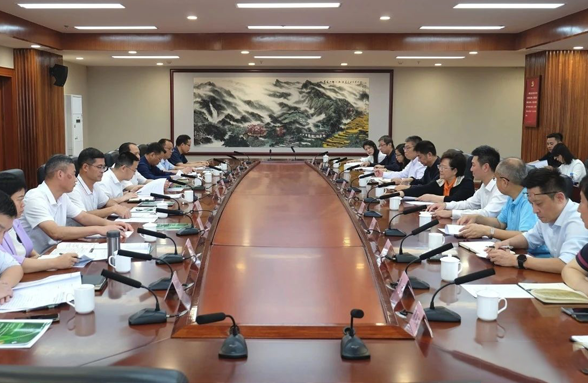 提升履職能力、助力綠美廣東，“送百門(mén)環(huán)保治理培訓(xùn)課到百縣千鎮(zhèn)”首站啟動(dòng)